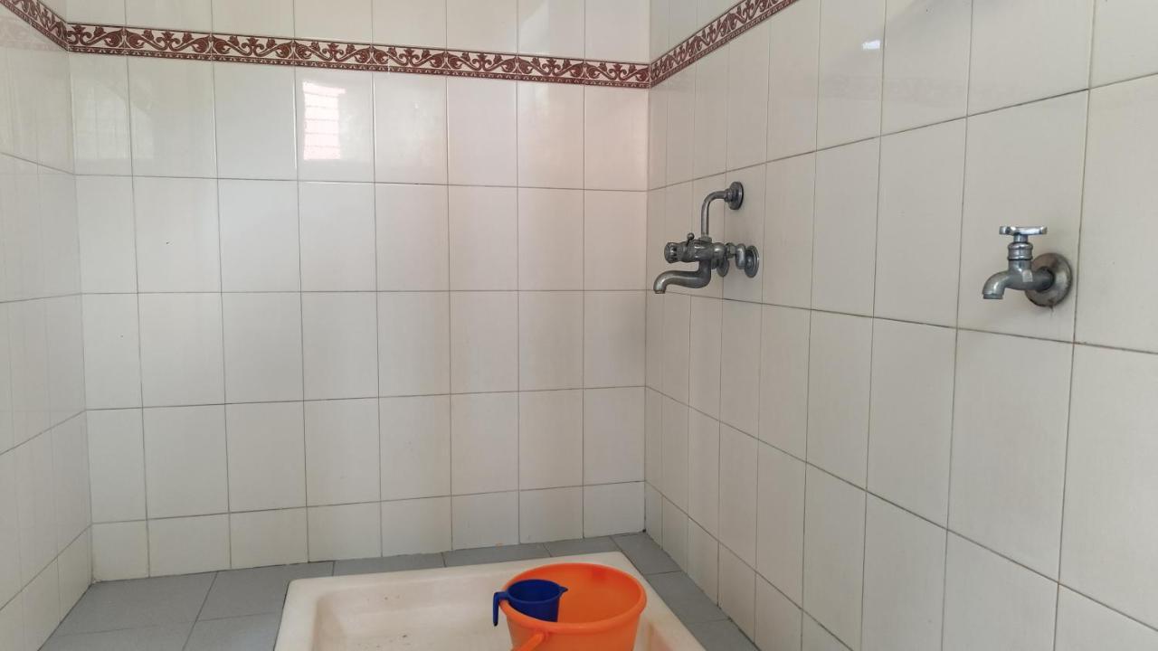 Hotel Greenland Thiruvananthapuram Buitenkant foto