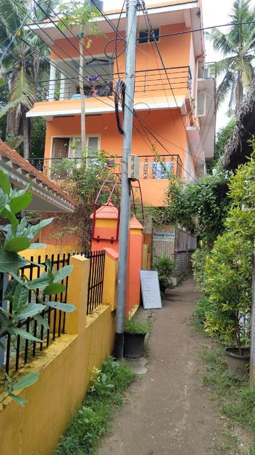 Hotel Greenland Thiruvananthapuram Buitenkant foto